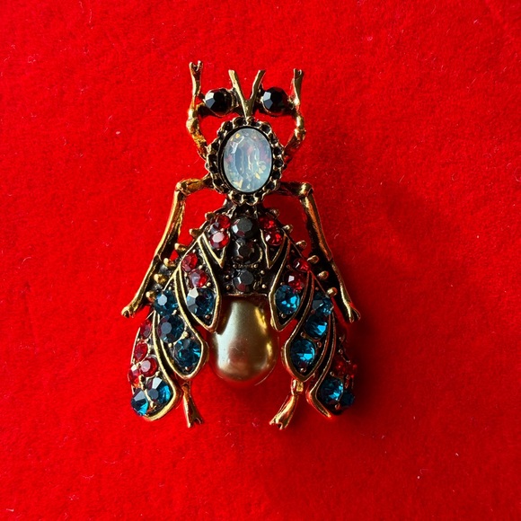 SOLD Gold and Multicolor Insect Brooch - Picture 3 of 4